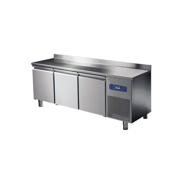 MESA REFRIGERADA FONDO 700  3 PUERTAS